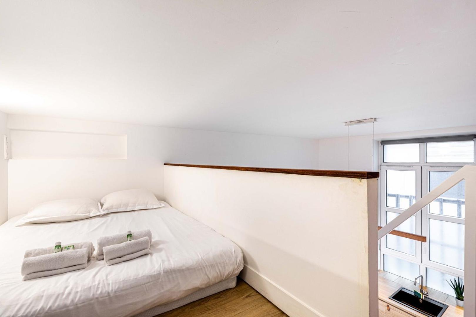 Disponible - - Equipped Duplex - From 1 To 6 Guests Appartement Paris