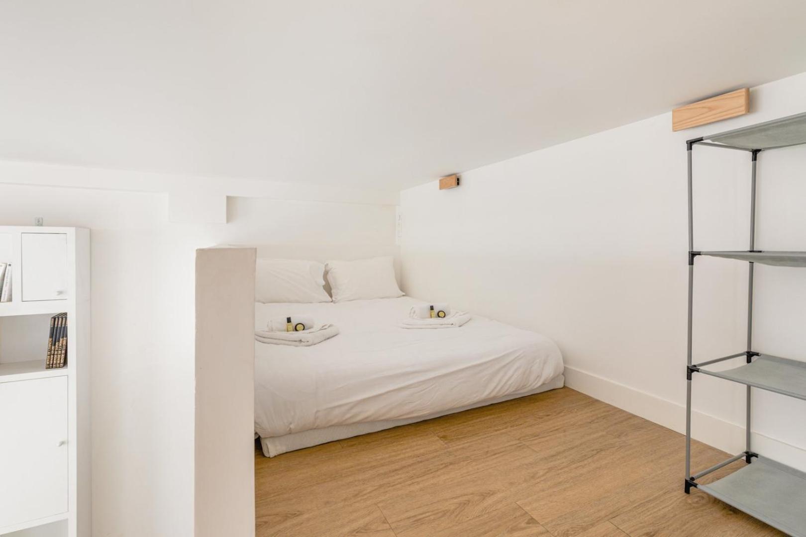 Disponible - - Equipped Duplex - From 1 To 6 Guests Paris